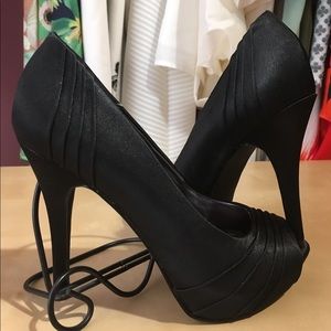 Jacqueline Ferrar | 10.5 “ Heel